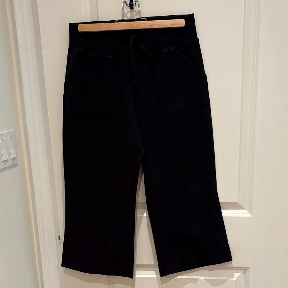 lululemon athletica Black Cropped Wide-Leg Pants